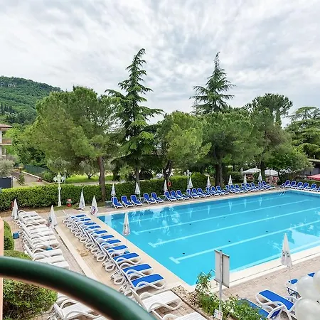 Royal 3* Garda (Verona)