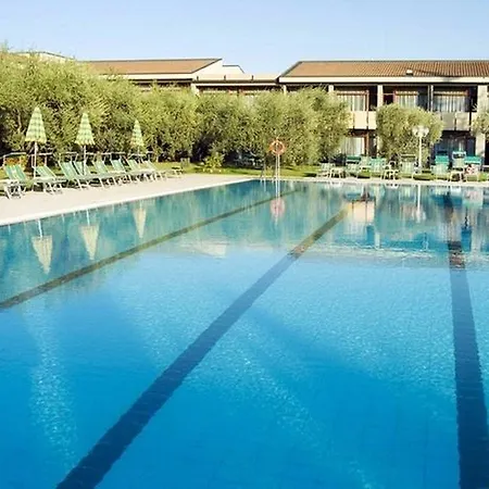 Royal 3*