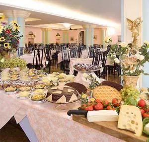 Royal Hotel 3*