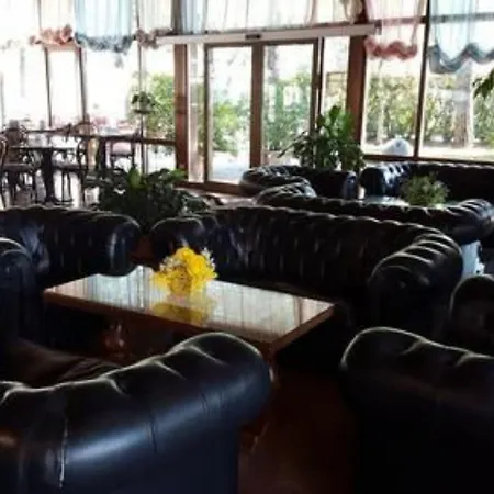 Royal Ξενοδοχείο 3*