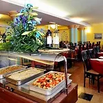 Hotel Royal 3*