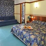 Royal 3* Garda (Verona)