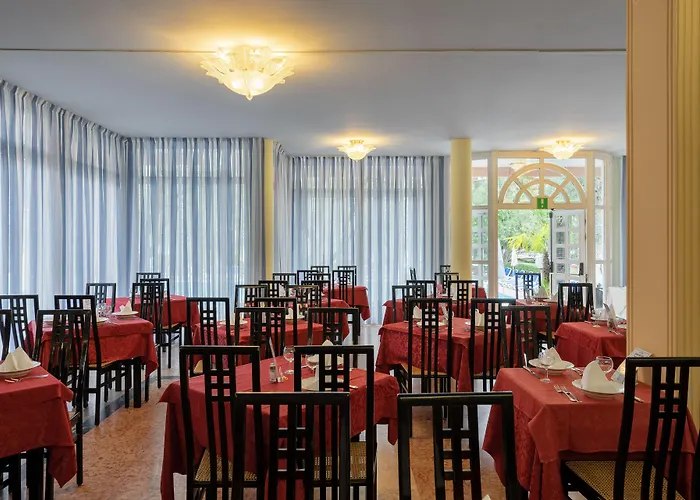 Hotel Royal 3*