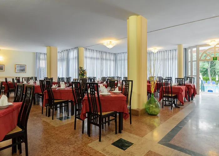 Royal Hotel