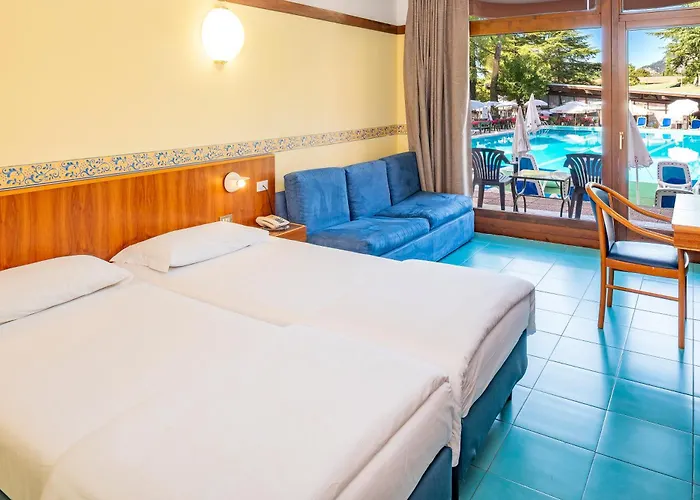 Royal Hotel 3*